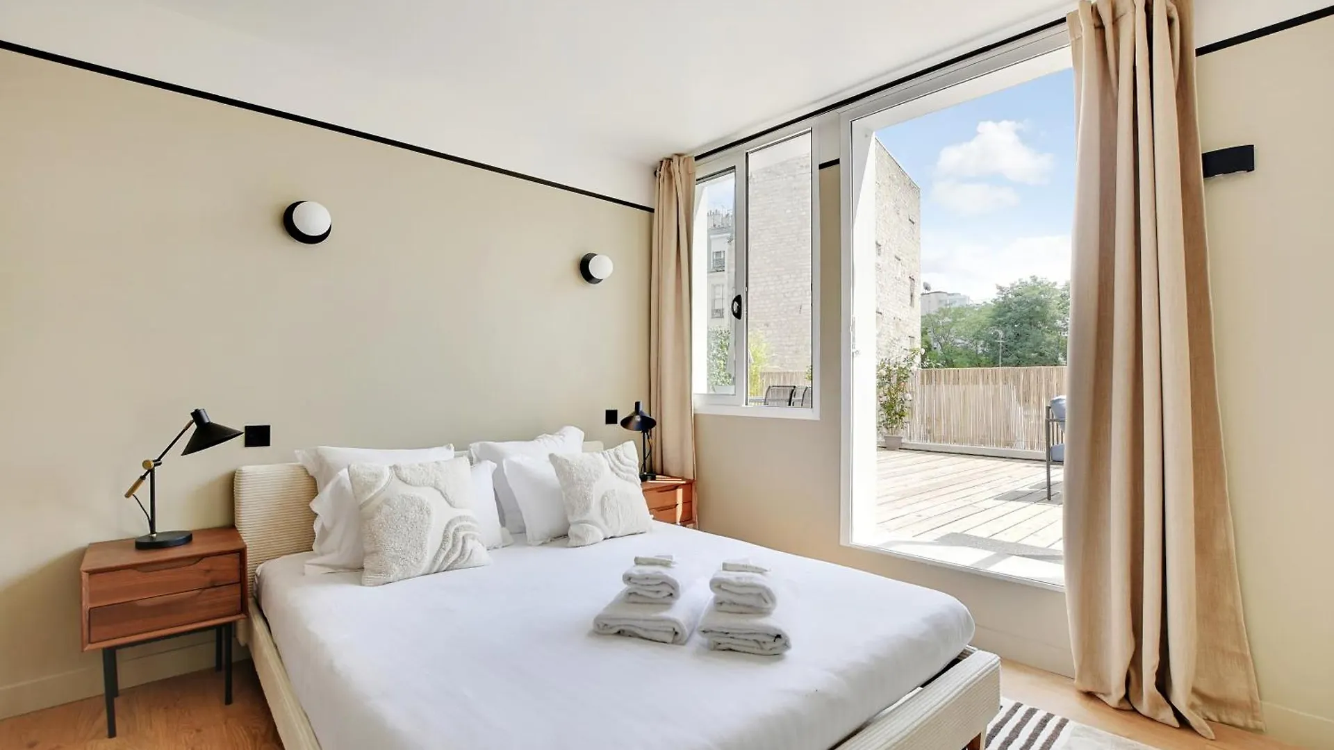 Pick A Flat'S Apartments In Daumesnil - Avenue Du General Bizot Paris France