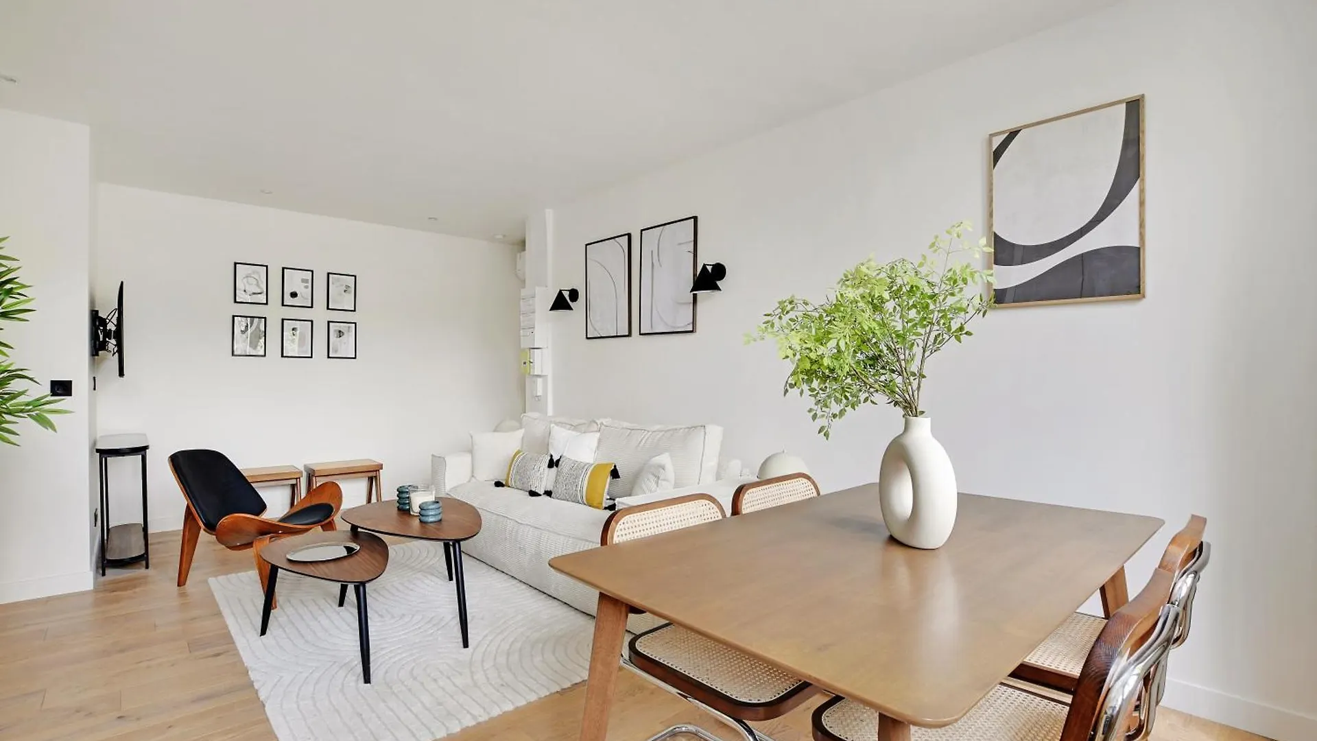 Pick A Flat'S Apartments In Daumesnil - Avenue Du General Bizot Paris