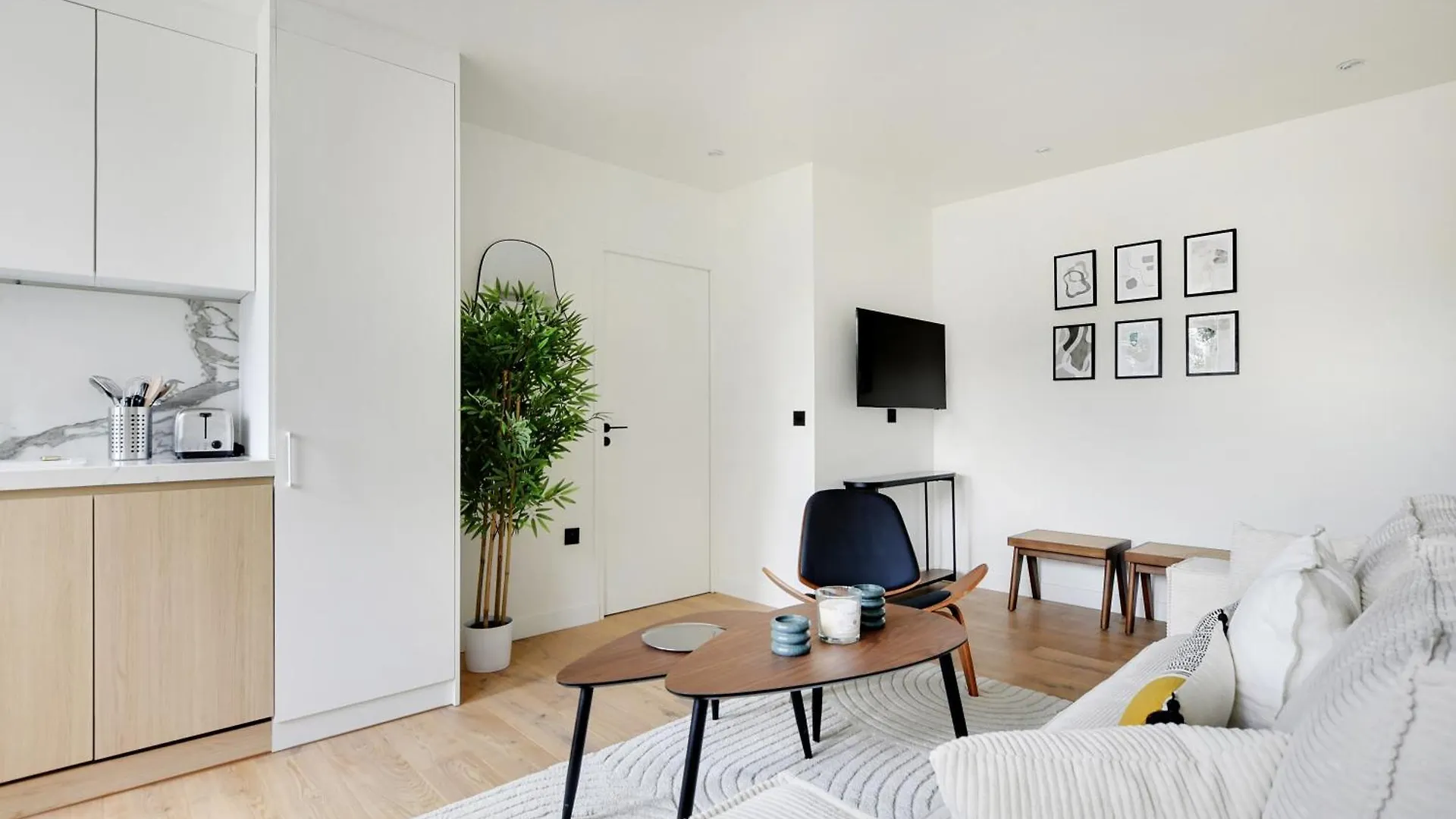 Pick A Flat'S Apartments In Daumesnil - Avenue Du General Bizot Paris 0*,  France